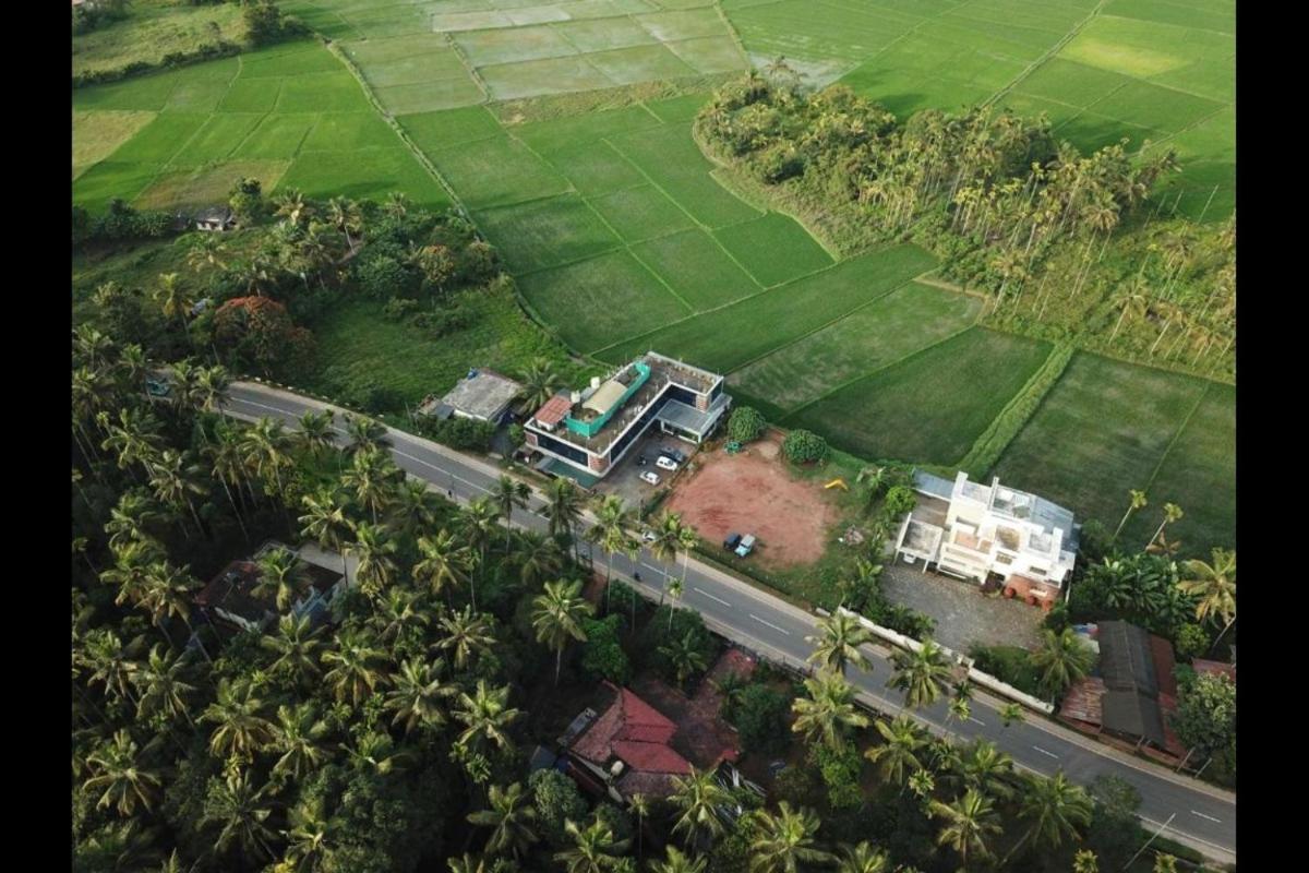 Paddyfield Inn Mananthavady Extérieur photo