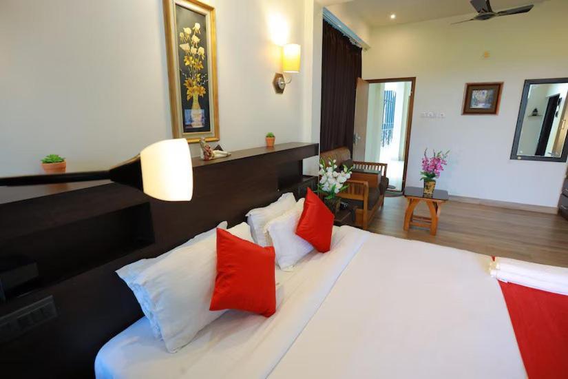 Paddyfield Inn Mananthavady Extérieur photo