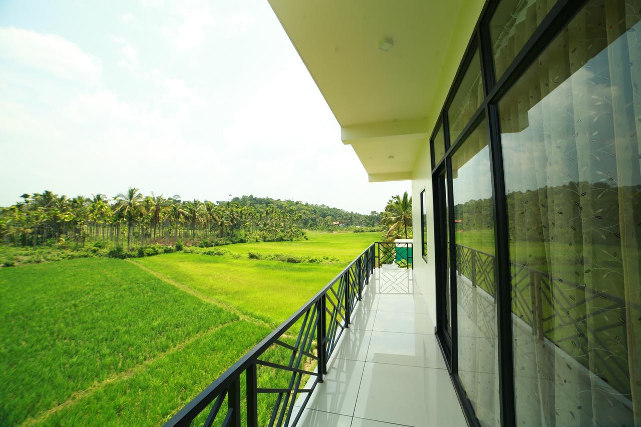 Paddyfield Inn Mananthavady Extérieur photo