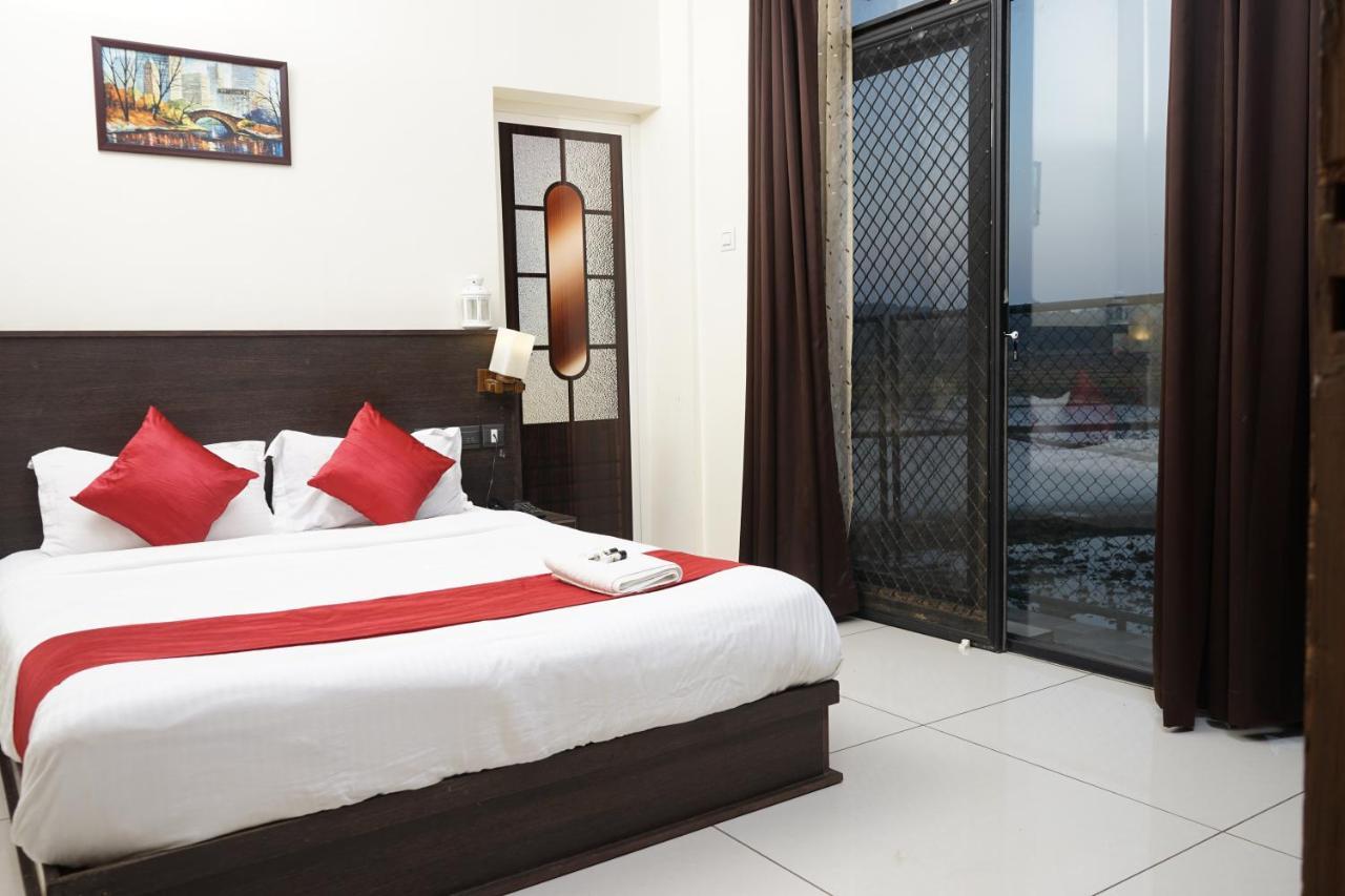 Paddyfield Inn Mananthavady Extérieur photo