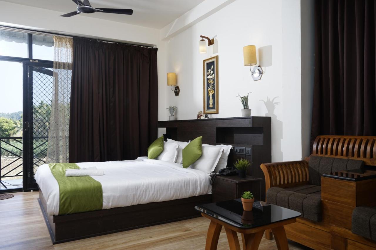 Paddyfield Inn Mananthavady Extérieur photo